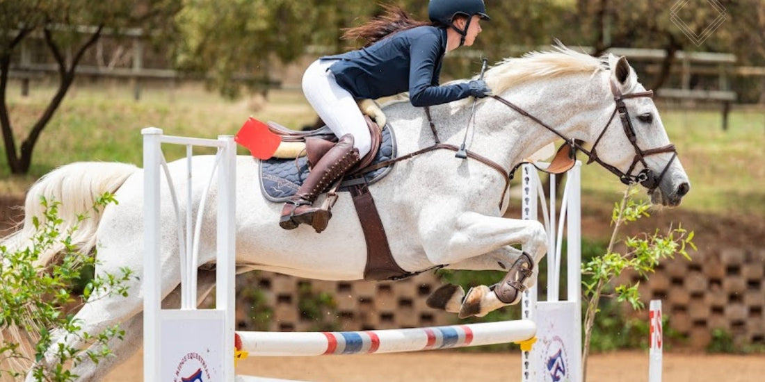  Rider in top-selling equestrian gear, combining stylish and versatile products for ultimate comfort and style.